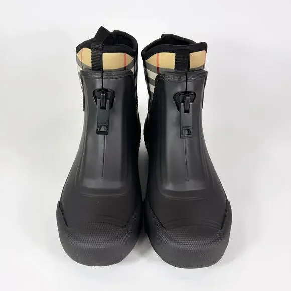 Burberry Flinton Check Rain Boot - Women’s 5